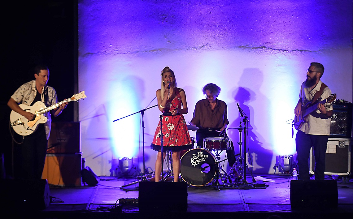 Εντυπωσίασε το συγκρότημα των Vanila Swing - ΦΩΤΟ