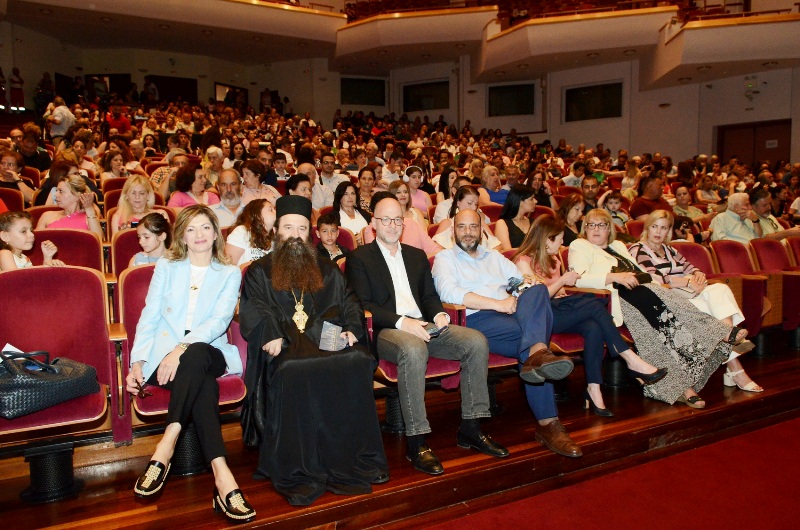 Πάτρα: Έκλεψε τις εντυπώσεις η μουσικοχορευτική εκδήλωση «Στη Γη των Ρουμ»