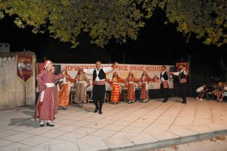 Χόρεψαν στο Πετρωτό Πατρών - ΦΩΤΟ