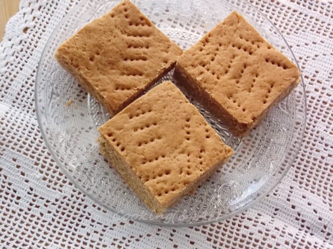 Παραδοσιακή μπουγάτσα από την Πάτρα!