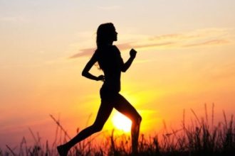 Αυτές είναι οι πέντε συνήθειες που επιμηκύνουν κατά 10 χρόνια τη ζωή σου