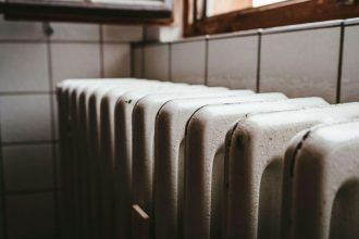 Επίδομα θέρμανσης: Στους τραπεζικούς λογαριασμούς των δικαιούχων σήμερα η πρώτη δόση