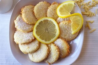 Μπισκότα λεμονιού με αμύγδαλο