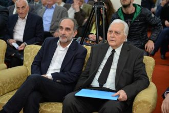 Πάτρα: Πλήθος πολιτικών προσώπων στην παρουσίαση του νέου βιβλίου του Βασίλη Μπεκίρη - ΦΩΤΟΓΡΑΦΙΕΣ