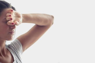 Εμμηνόπαυση: Οι 5 αλλαγές που θα δείτε στην επιδερμίδα σας