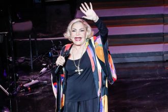 Επιπλοκές παρουσίασε η Μαρινέλλα - Απαγορεύτηκαν τα επισκεπτήρια