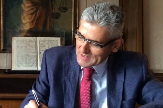 Πατέρας διδύμων κοριτσιών έγινε ο Αγγελος Τσιγκρής