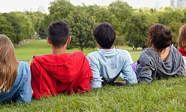 Ιατρική έρευνα υποστηρίζει ότι πλέον η εφηβεία διαρκεί μέχρι... τα 24