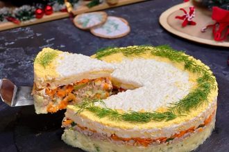 Σαλάτα με ψωμί του τοστ