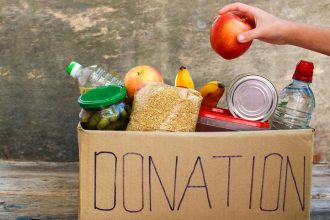 Σύλλογος Αλισσαίων "Πείρος": Προσφορά ειδών πρώτης ανάγκης για ευπαθείς οικογένειες