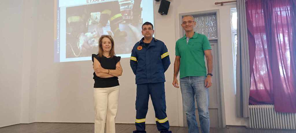 Εκπαιδευτικό σεμινάριο στη Βασική Υποστήριξη της Ζωής στο Γυμνάσιο Σαραβαλίου