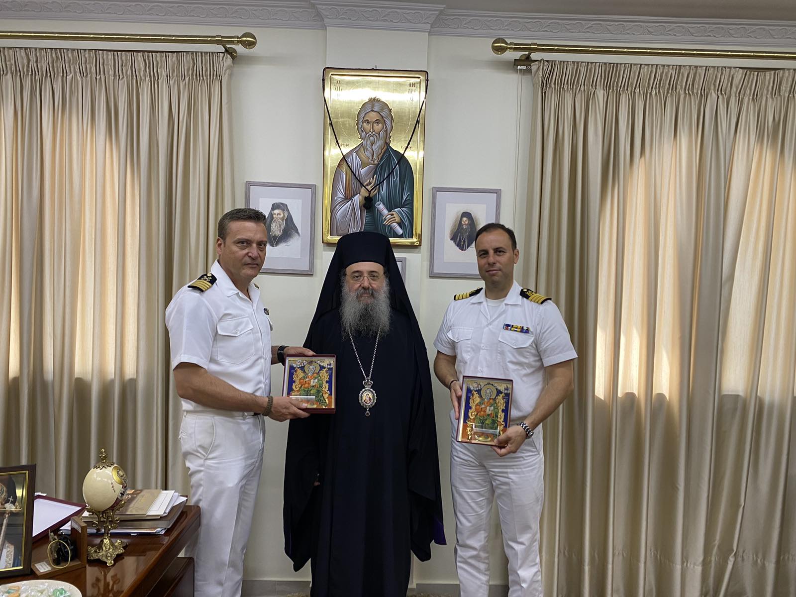 Ο Περιφερειακός Διοικητής του Λιμενικού Σώματος στον Μητροπολίτη Πατρών