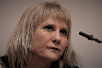 Ένα ανθρωπάκι και οι απειλές του