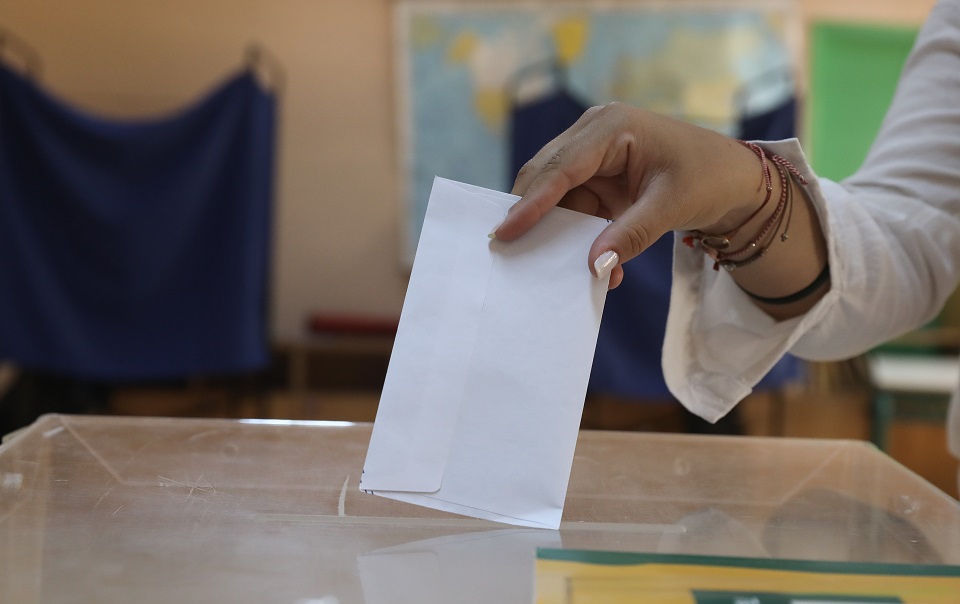 ΝΔ - ΣΥΡΙΖΑ- ΠΑΣΟΚ ετοιμάζονται για τις αυτοδιοικητικές εκλογές - Ποια ονόματα "βλέπουν" τα 3 κόμματα για την Πάτρα