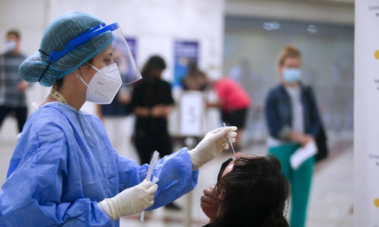 Κορονοϊός: 51 θάνατοι και 53 διασωληνωμένοι σε μία εβδομάδα - Νέα αύξηση στις εισαγωγές