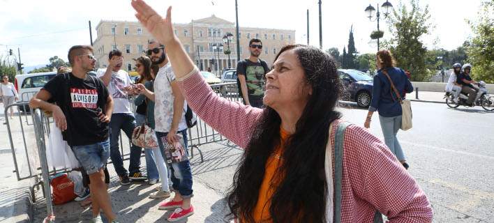 Η Ελένη Λουκά όπως δεν την έχετε ξαναδεί - Ξανθιά με smokey eyes