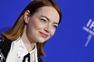 H Emma Stone έχει 5 μυστικά λάμψης που μπορούμε να υιοθετήσουμε