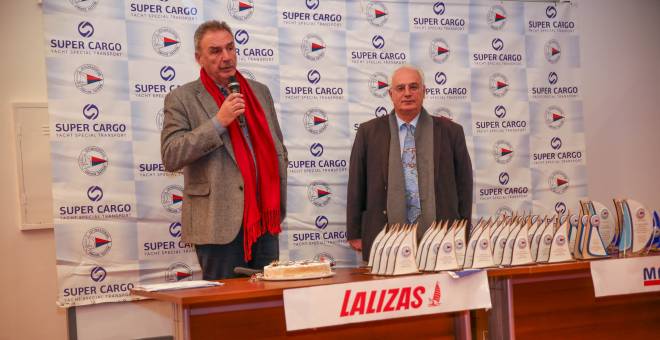 Η Δημοτική Αρχή στην κοπή της πρωτοχρονιάτικης πίτας του Ιστιοπλοϊκού, της ΦΙΛΜΠΑ και του Γορτυνιακού Συνδέσμου