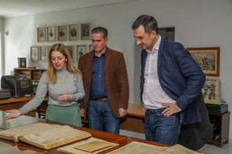 Επίσκεψη στο Μουσείο Τύπου από τον Αλ. Χαρίτση και τον Α. Σπυρόπουλο