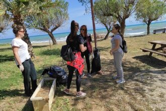 Καθάρισαν την παραλία τους στον Αλισσό