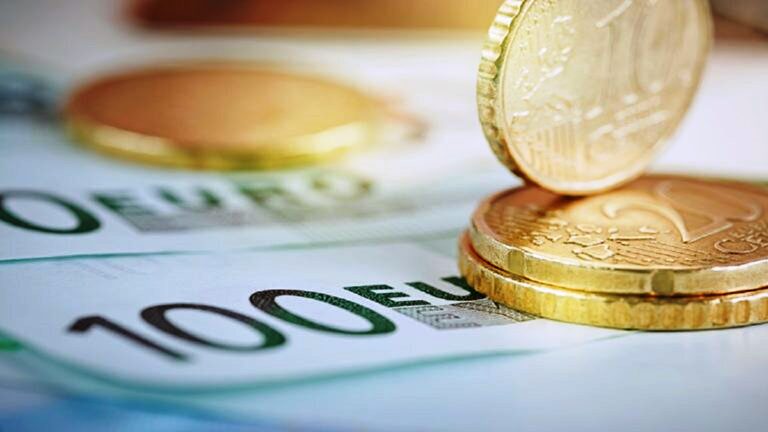 Σημείο καμπής για τα ελληνικά ομόλογα το 2024 - Πώς θα συντηρηθεί η θετική πορεία και το 2025