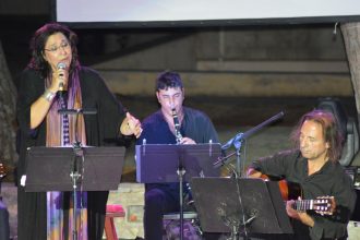 Συγκλονιστική Μαρία Φαραντούρη στο Αίγιο