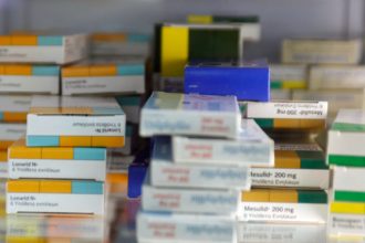 Η φαρμακοβιομηχανία αδυνατεί να υποκαταστήσει το έργο της Πολιτείας