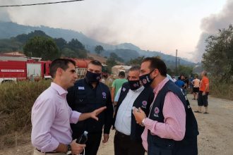 Στο πύρινο μέτωπο της Ηλείας, βρέθηκε ο Περιφερειάρχης δυτικής Ελλάδας