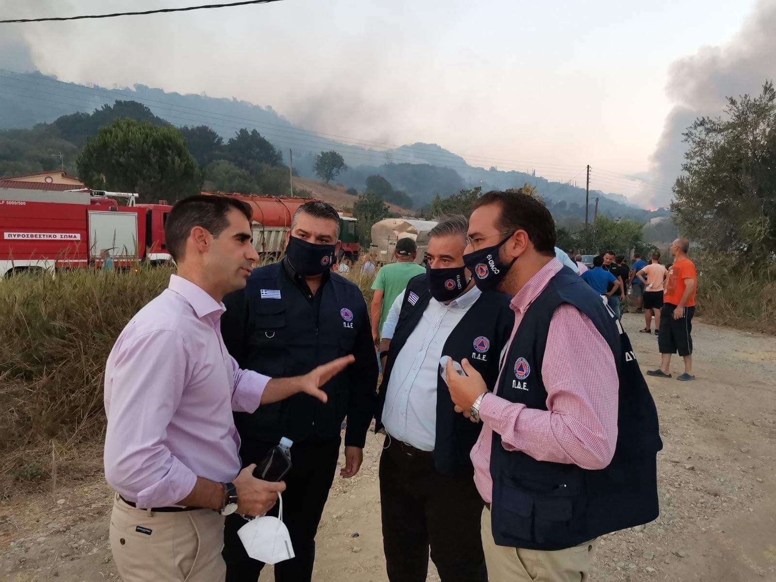 Στο πύρινο μέτωπο της Ηλείας, βρέθηκε ο Περιφερειάρχης δυτικής Ελλάδας