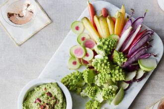 Ντιπ με φέτα, μυρωδικά και φιστίκια Αιγίνης