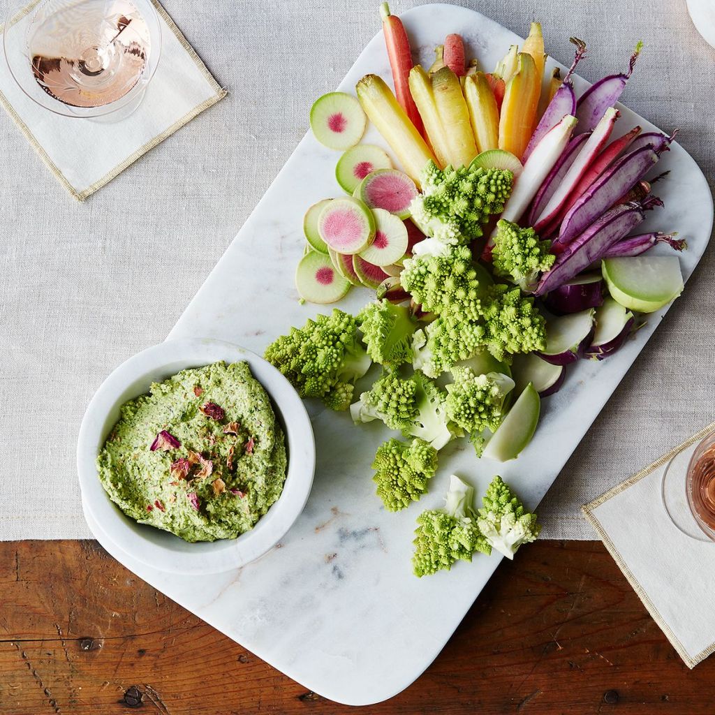 Ντιπ με φέτα, μυρωδικά και φιστίκια Αιγίνης