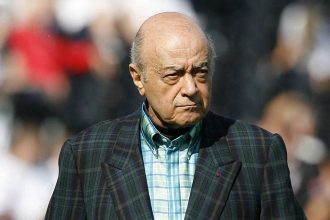 Μοχάμεντ Αλ Φαγέντ: Μετά τις 420 γυναίκες, 12 άνδρες τον κατηγορούν για σεξουαλική κακοποίηση