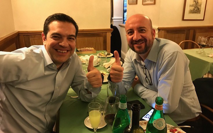 To κόκκινο κρασί, το γκολ της Εθνικής και το παράπονο της Μέρκελ στη Μπέτυ