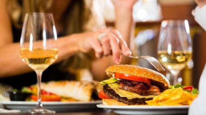 Μάθετε τις τέσσερις χειρότερες τροφές για την υγεία μας