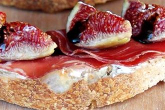 Μπρουσκέτα με σύκα και προσούτο