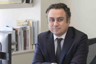 Χρήματα που κάθονται και δάνεια που δεν ζητούνται