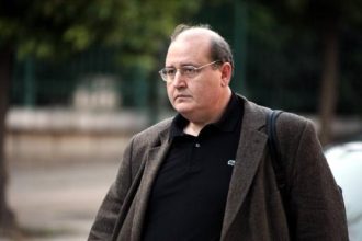 Πως προσφωνεί ο Νίκος Φίλης την κόρη του - Σίγουρα όχι "πριγκίπισσα" ή "Βασίλισσα"