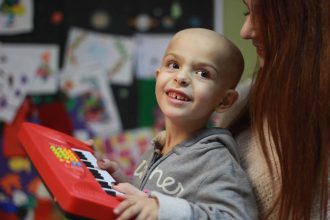 «ΦΛΟΓΑ»: 40 Χρόνια Αγάπης Δίχως όρους - Οι μαθητές της Αχαΐας δίνουν το σύνθημα