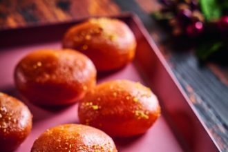 Φοινίκια, τα σμυρναίικα μελομακάρονα