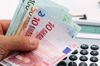 Φορολογικές δηλώσεις: Τέλος χρόνου για αναδρομικά και τεκμήρια – Οι φόροι που πρέπει να πληρωθούν έως 31/12