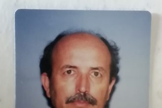 Οι ρηγματώσεις του χρόνου - Προσέγγιση στην ποίηση του Αλέξανδρου Φωσταίνη