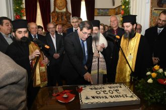 Εκδήλωση ανταλλαγής ευχών Πελετίδη – δημοτών την Πρωτοχρονιά στο Δημαρχείο της Πάτρας