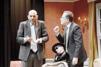 Ο Ιάσονας Φωτήλας επιστρέφει στο θεατρικό σανίδι