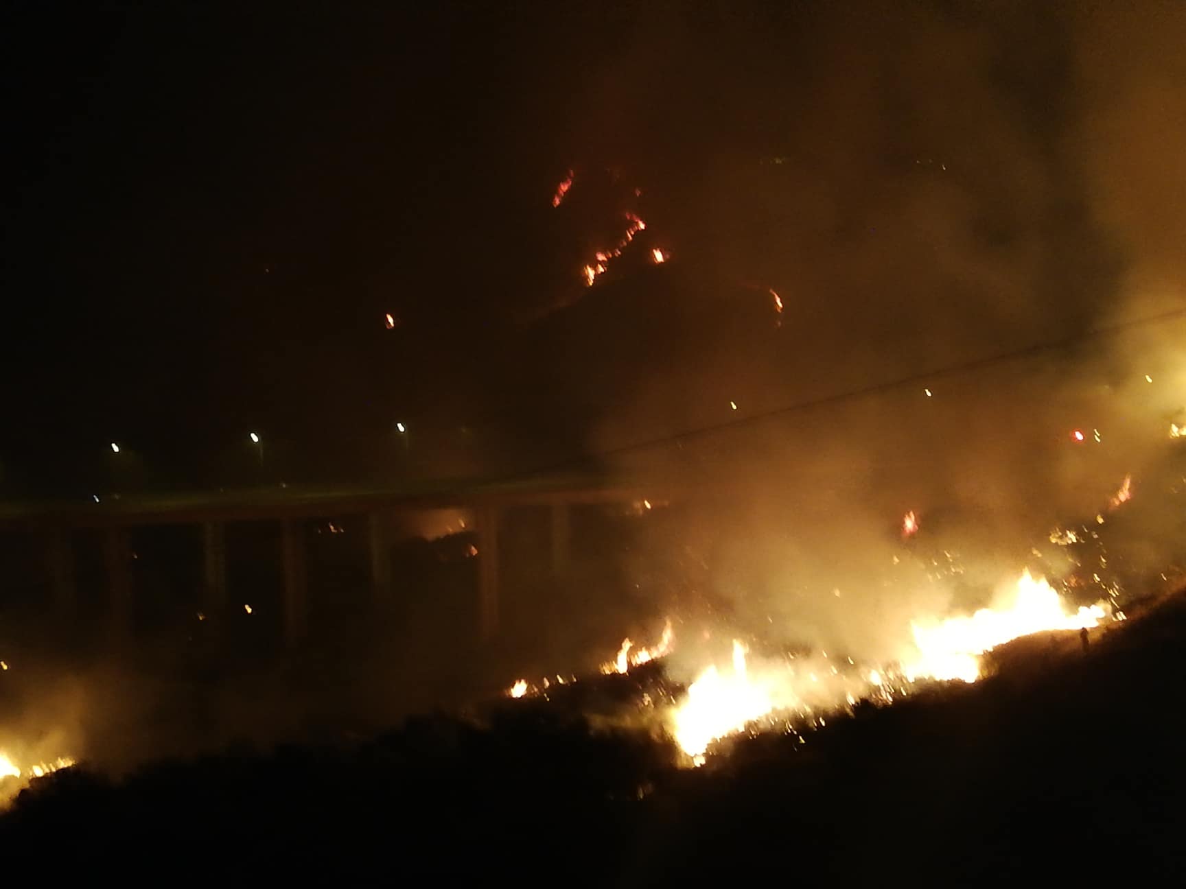 ΕΟΠΥΔ Βραχνείκων: 56 τουλάχιστον εθελοντές δίπλα στα μέλη του πυροσβεστικού σώματος!