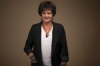 Φωτεινή Βελεσιώτου: «Δεν εκτιμώ τους τράπερ γιατί ο στίχος τους υποτιμά τις γυναίκες»