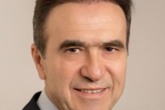 Το μεγάλο κόλπο υφαρπαγής των τραπεζών και της ακίνητης περιουσίας από τα ξένα οικονομικά συμφέροντα