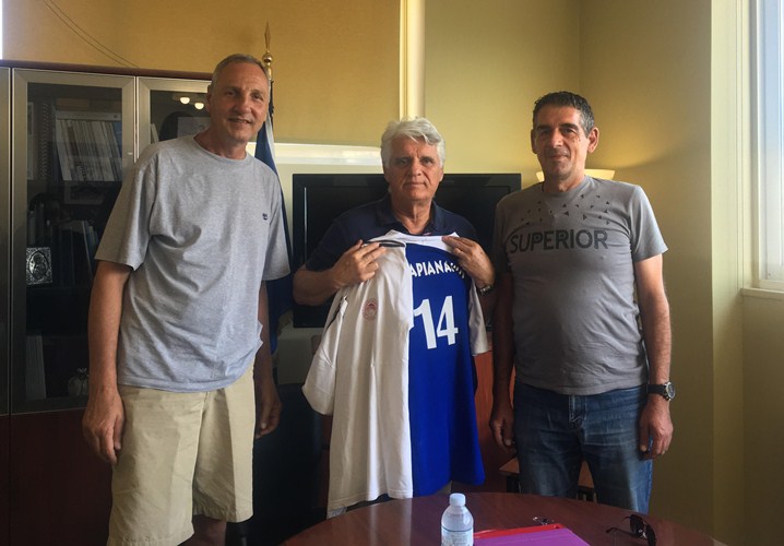 Με τη φανέλα της Εθνικής ομάδας ο Δήμαρχος!