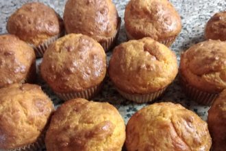 Φουσκωτά αλμυρά κεκάκια