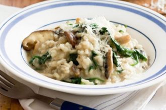 Ριζότο με μανιτάρια και σπανάκι