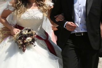 Έπιασαν τον γαμπρό με κοκαΐνη, σχόλασε ο γάμος